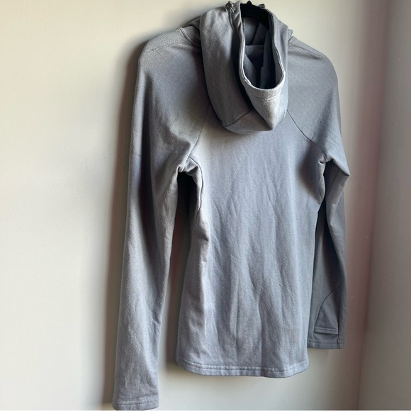 Mondetta Women’s Gray Performance Hoodie - Medium - Picture 11 of 15
